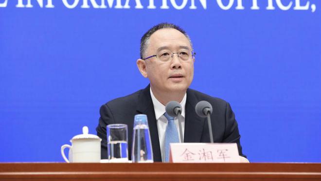 金湘军：从多省任职到涉嫌违纪违法被查，金湘军被查：从基层到正省部级干部的坠落？