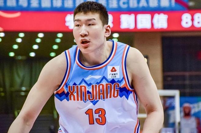 CBA最新动态：伤病、转会与自由球员