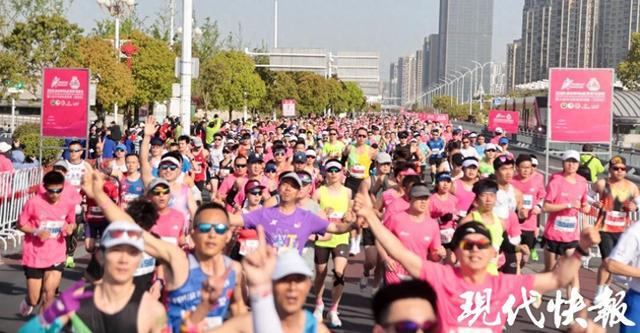 淮马“人气”完赛包刷屏网络，这里为何吸引十多万跑友报名？