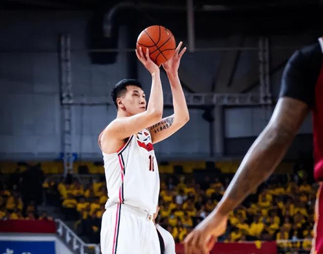 CBA季后赛：山西大胜广东，广东队问题重重 山西2 - 0领先广东：广东队各线表现堪忧