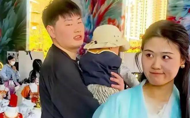 朱小伟和陈萌，饭桌上的细节展现真实夫妻感情