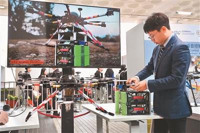香港“监管沙盒”与低空经济：新发展，新机遇，香港低空经济发展：“监管沙盒”引领多领域创新