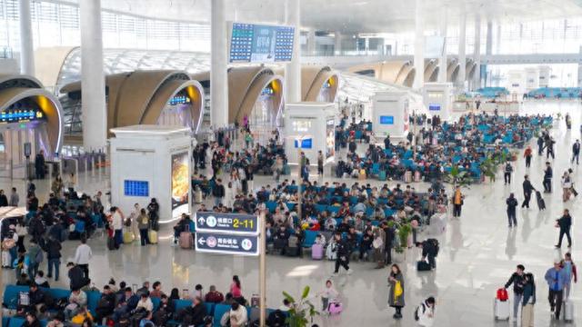 长三角铁路“五一”假期运输方案出台，8天预计发送旅客2880万人次