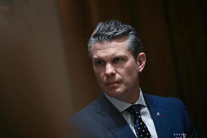 惊！美国防部长被指私群泄露军事机密，美国防长再陷泄密风波：私群分享军事计划