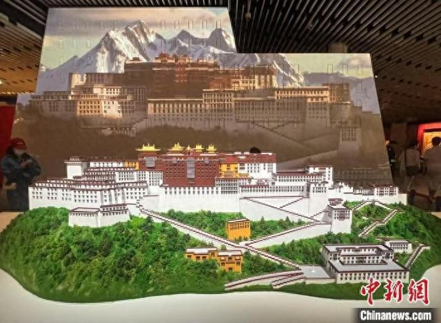 “布达拉宫——来自高原的世界文化遗产”特展在四川广汉开幕